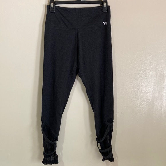 PINK VS Yoga high waisted capris with mesh bottoms - Picture 3 of 8